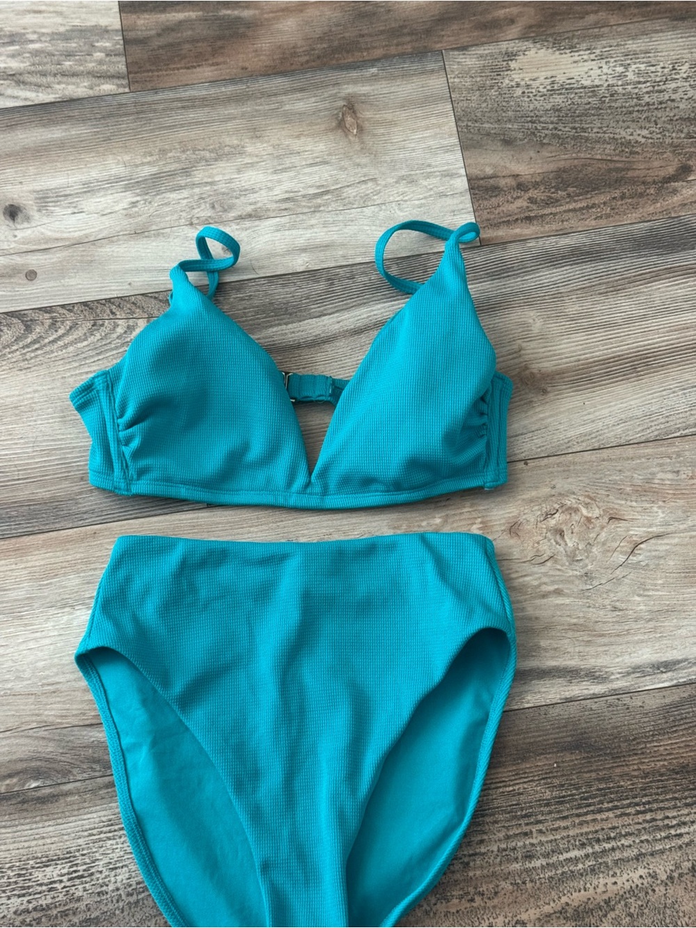 Shade & Shore two-piece bikini set Top is Medium Bottoms are a Small Turquoise